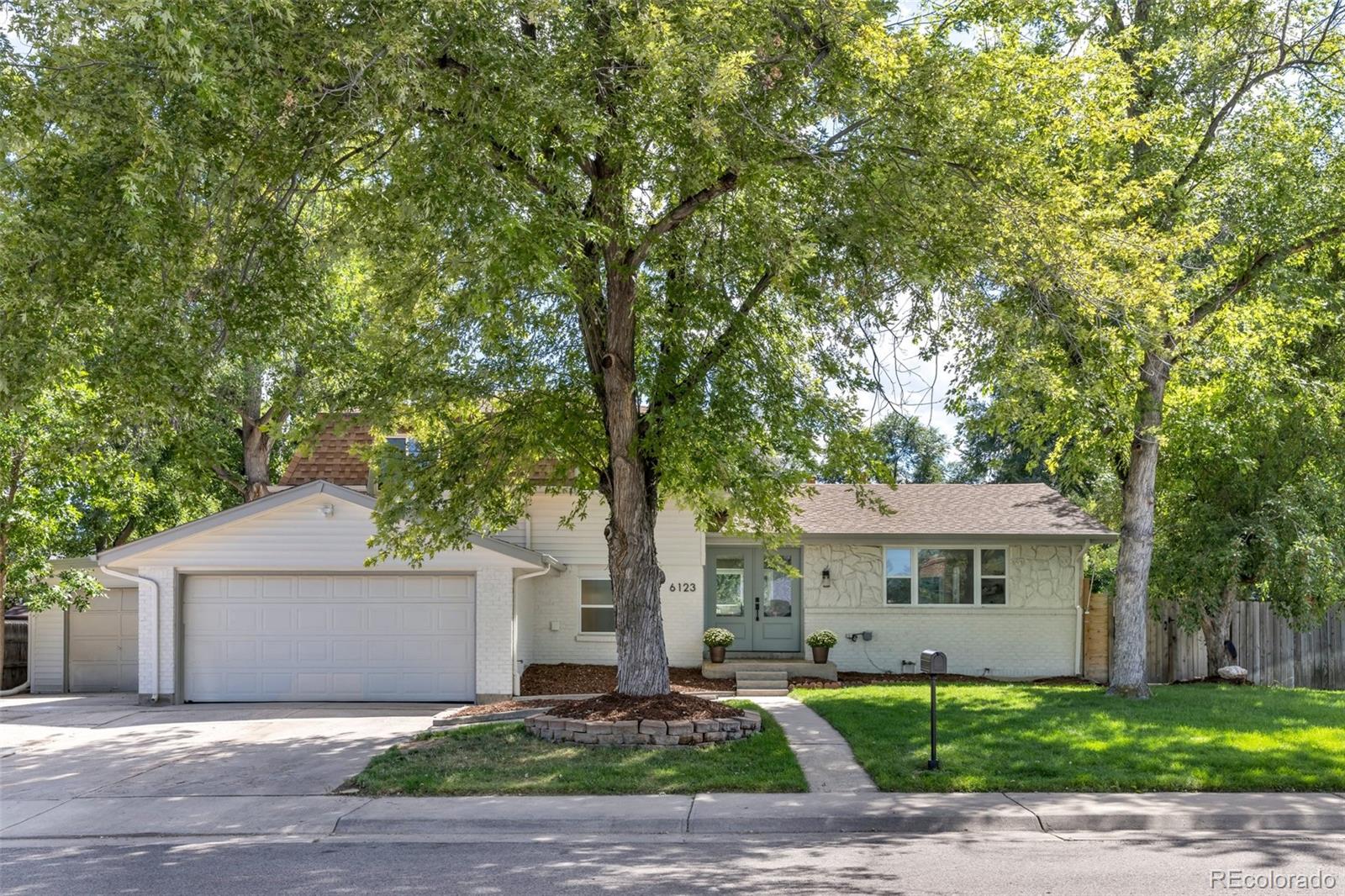 6123 S Ash Circle E