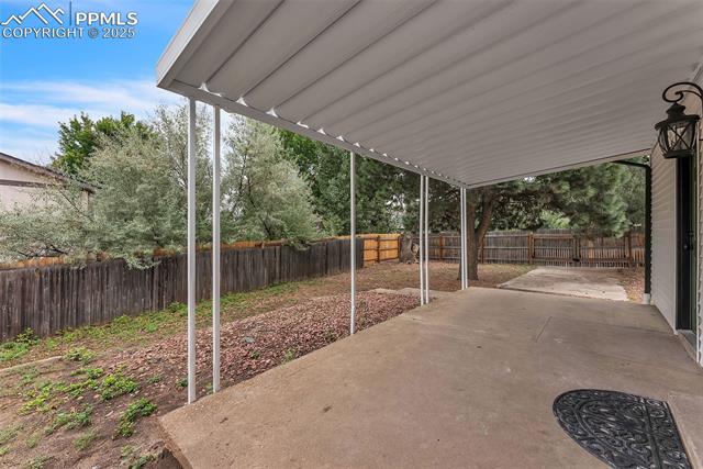 2810 Downhill Drive