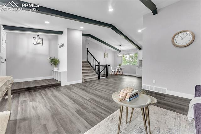 2810 Downhill Drive