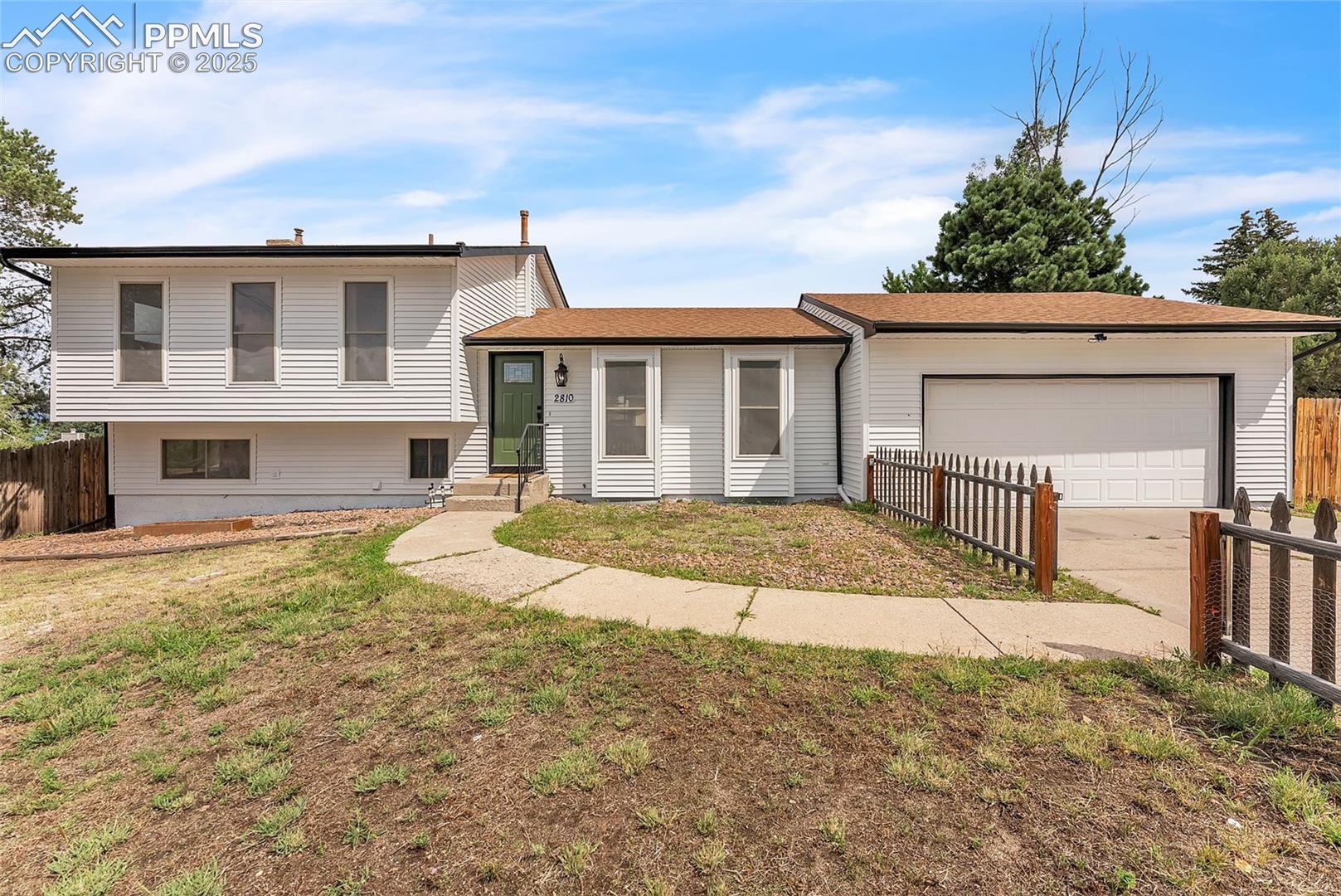 2810 Downhill Drive