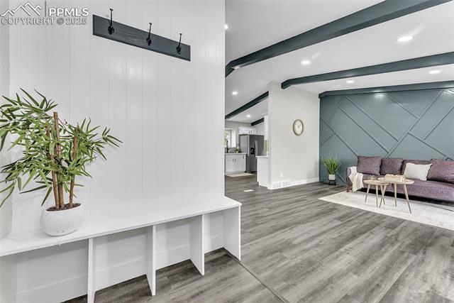 2810 Downhill Drive
