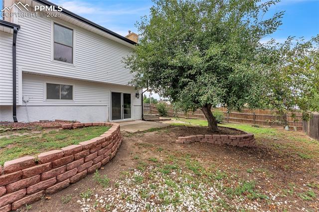 2810 Downhill Drive