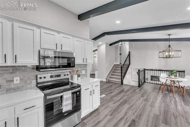 2810 Downhill Drive