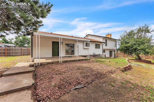 2810 Downhill Drive