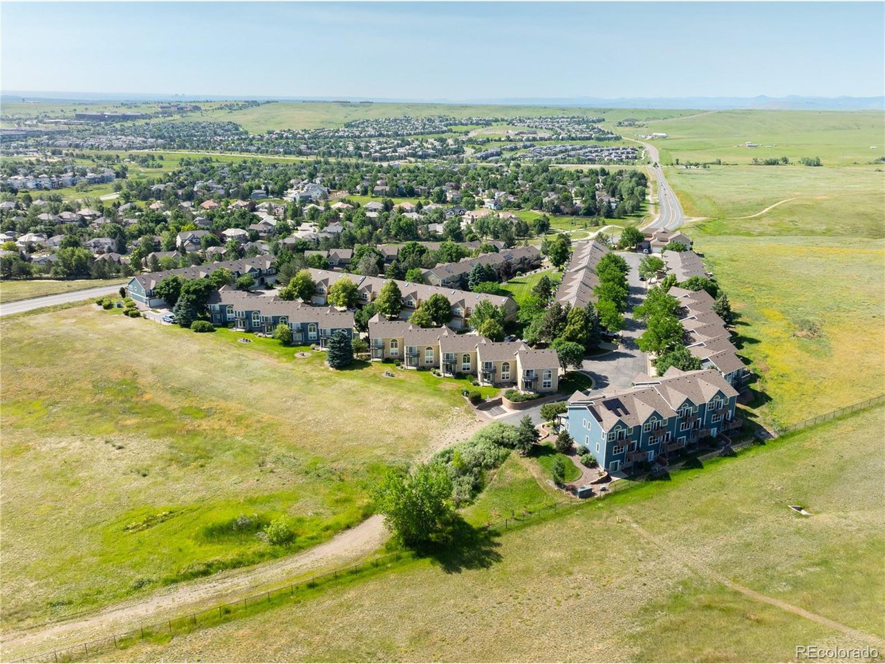 211 Rockview Dr