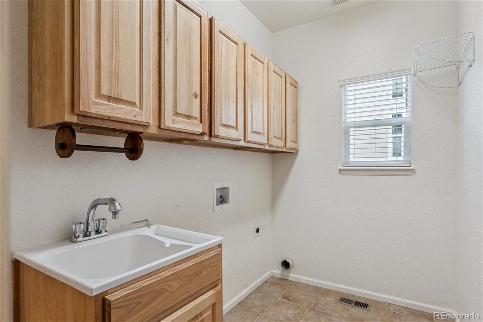 7711 Universal Court