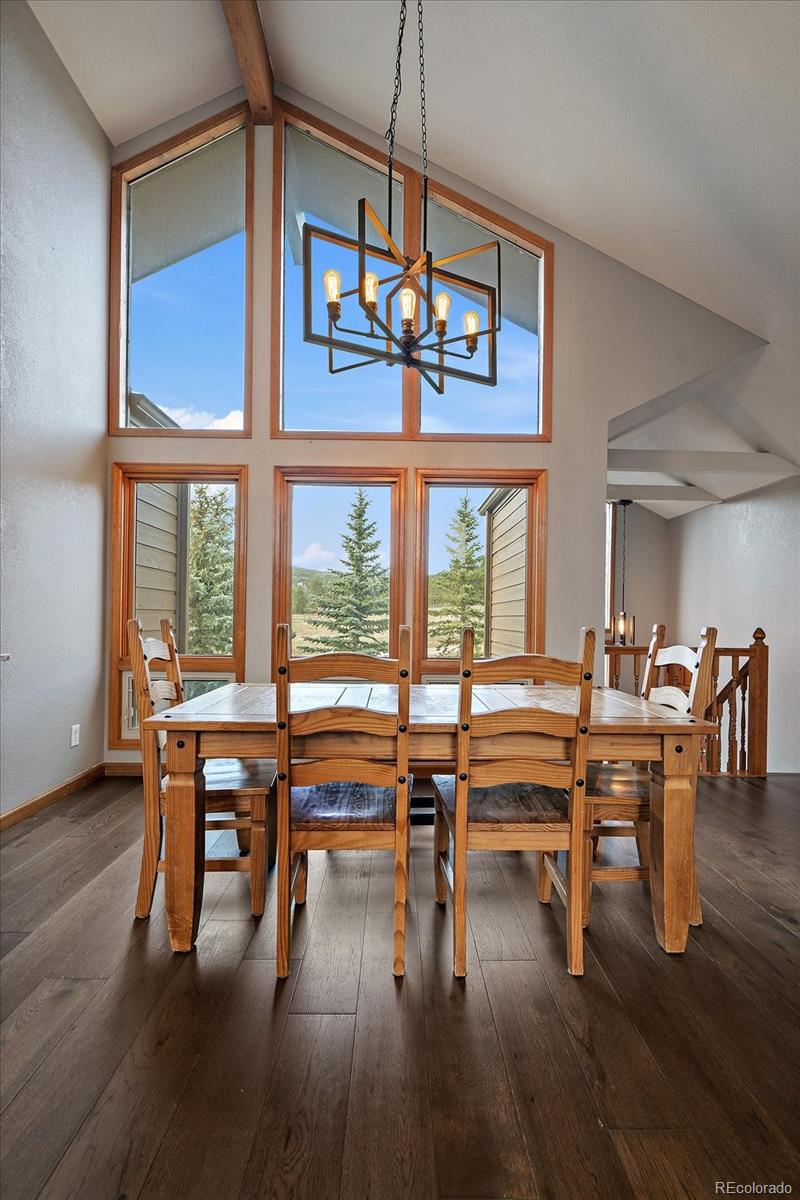 7082 Silverhorn Drive