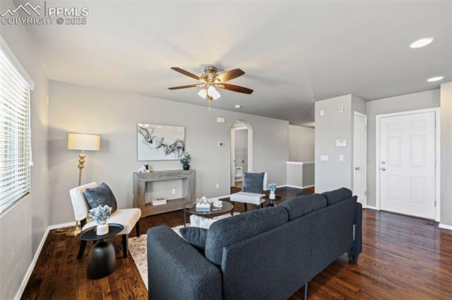 5998 Cumbre Vista Way