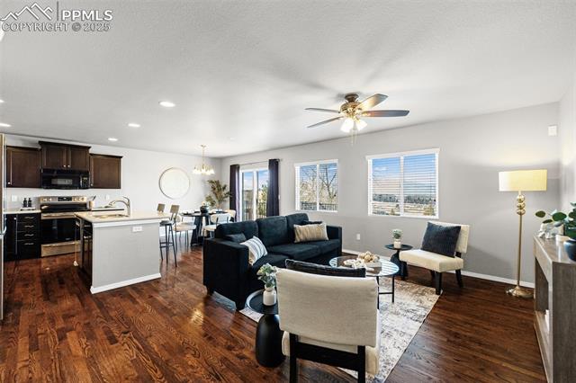 5998 Cumbre Vista Way