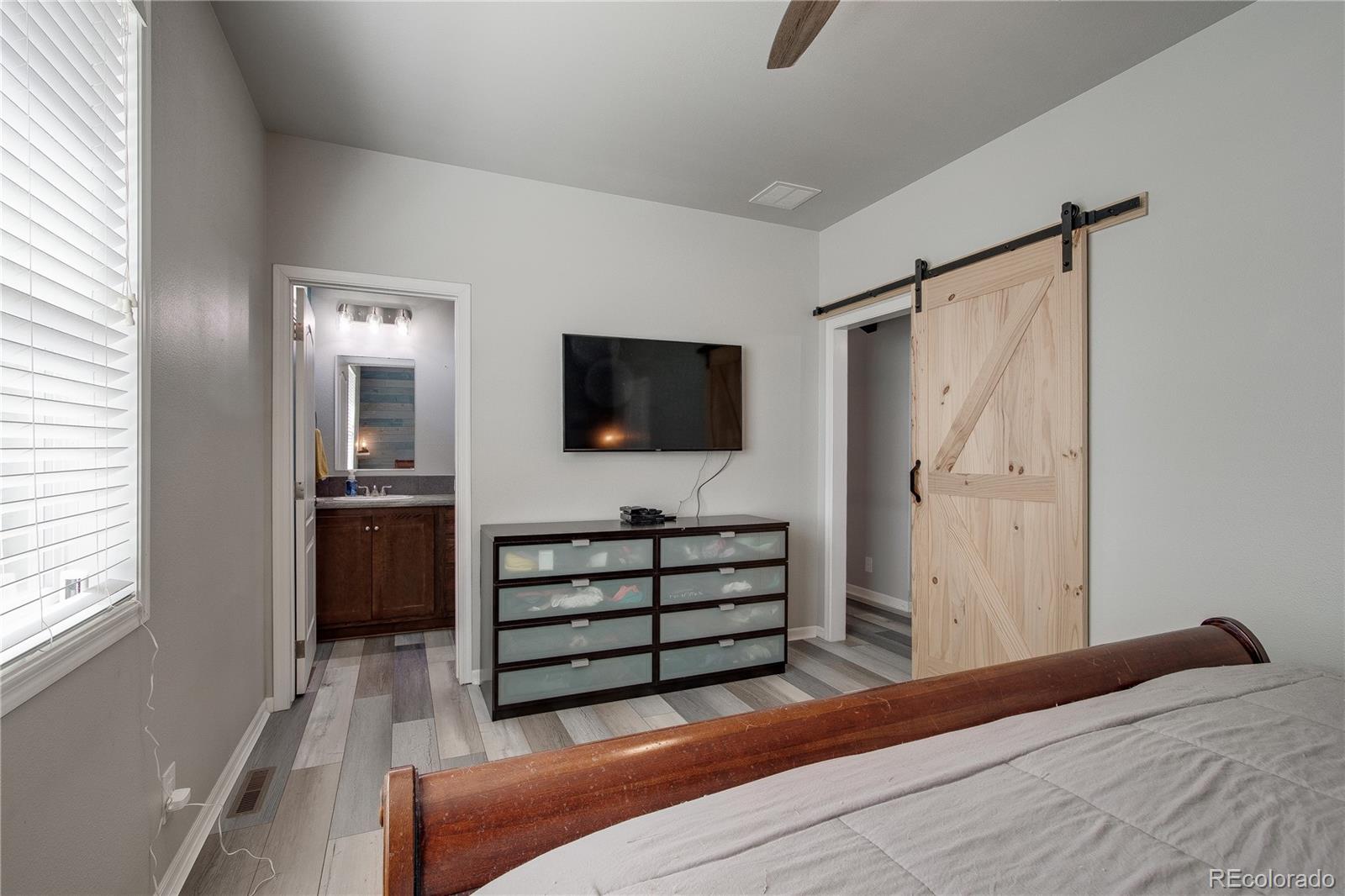 6190 Bluestem Green