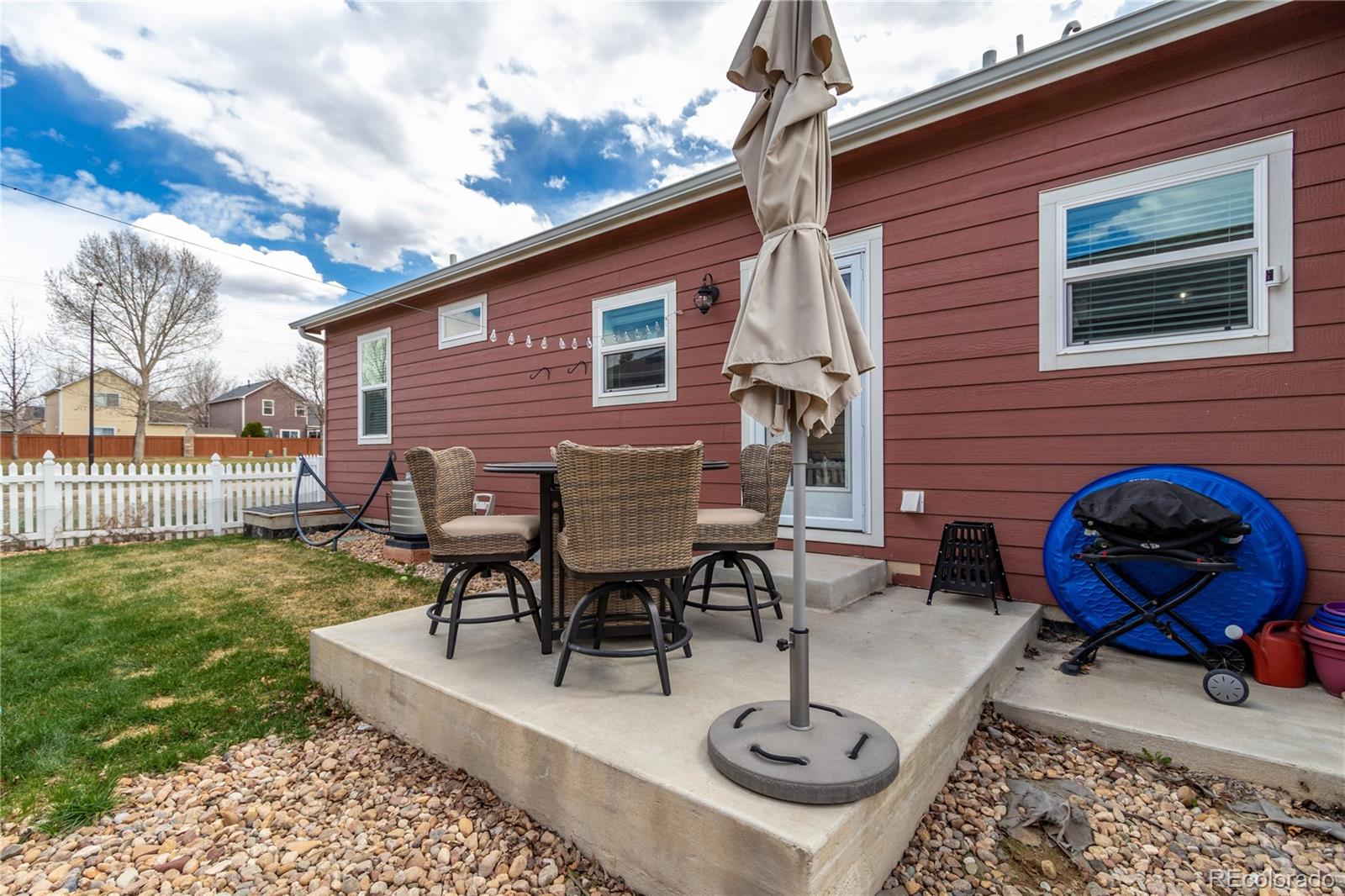 6190 Bluestem Green