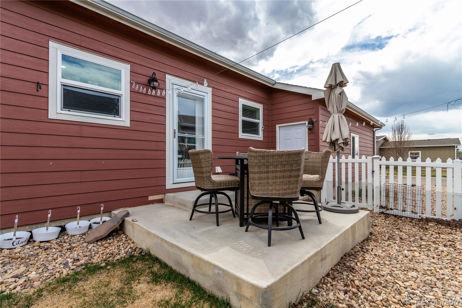 6190 Bluestem Green