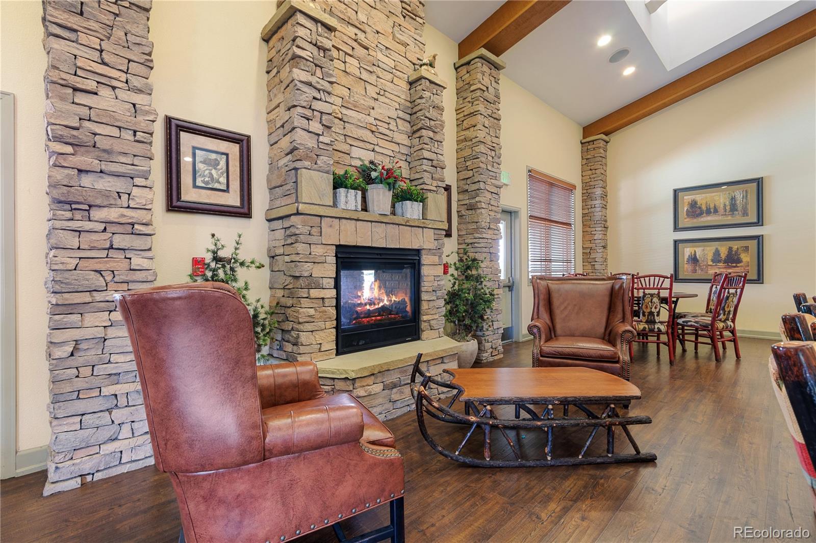 6190 Bluestem Green