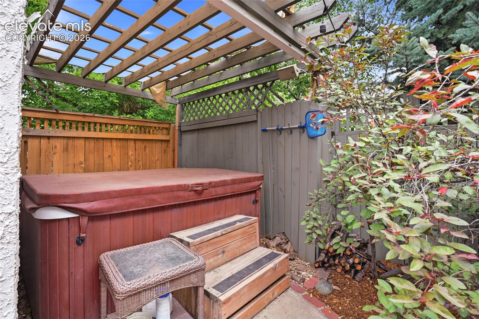 10 E Jefferson Street