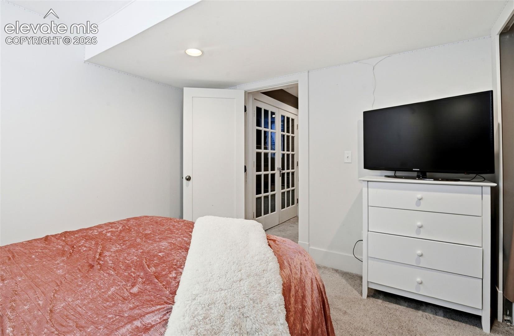 10 E Jefferson Street