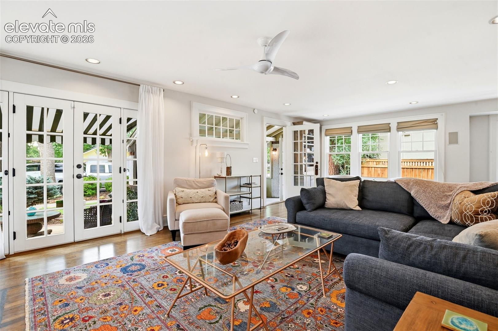 10 E Jefferson Street