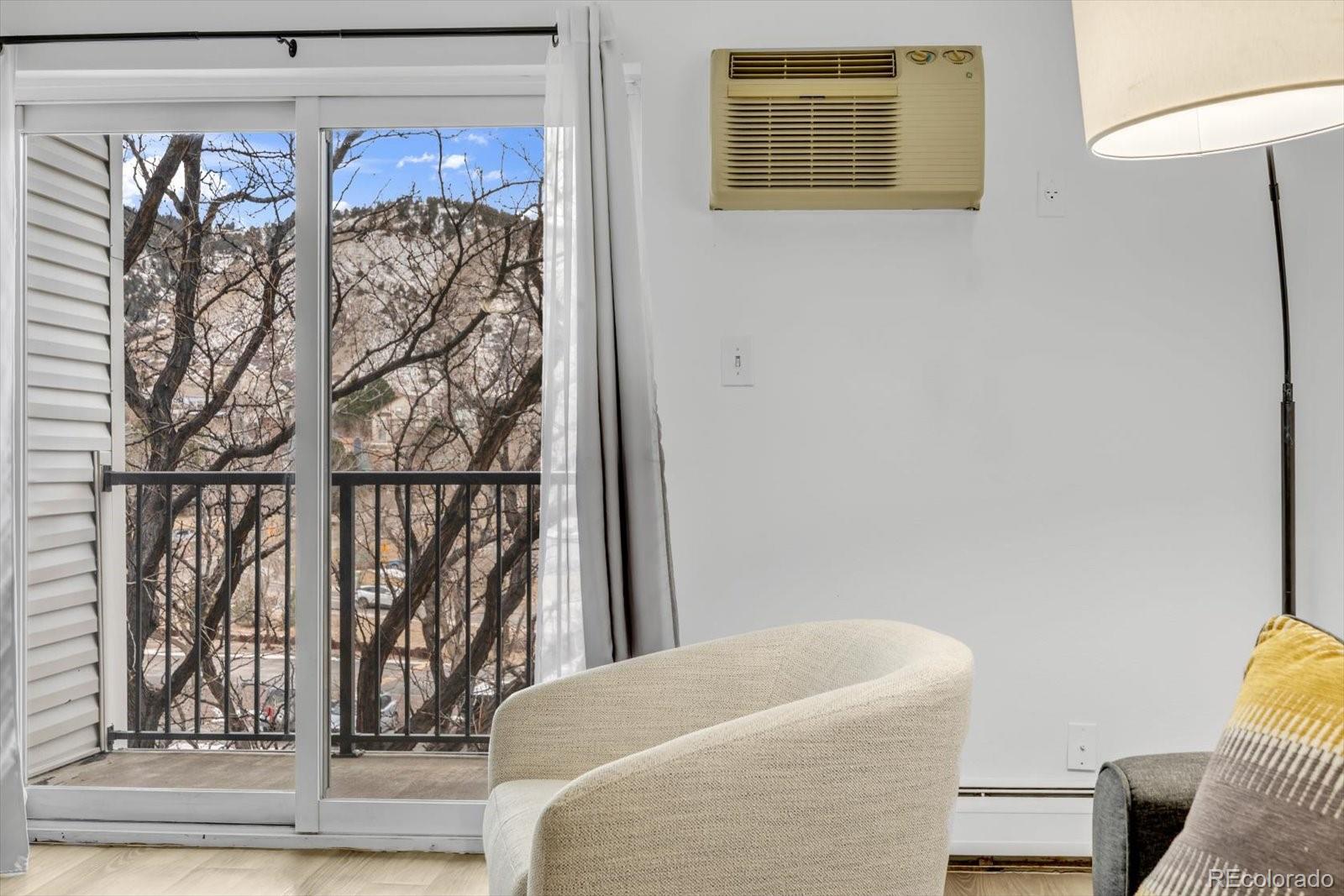 1250 Golden Circle Unit: 409