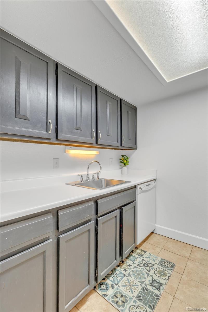 1250 Golden Circle Unit: 409