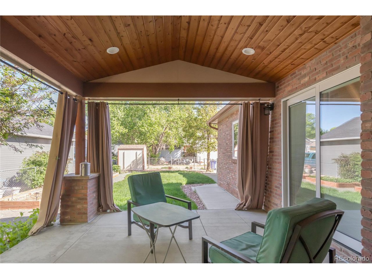 306 E Iowa Ave
