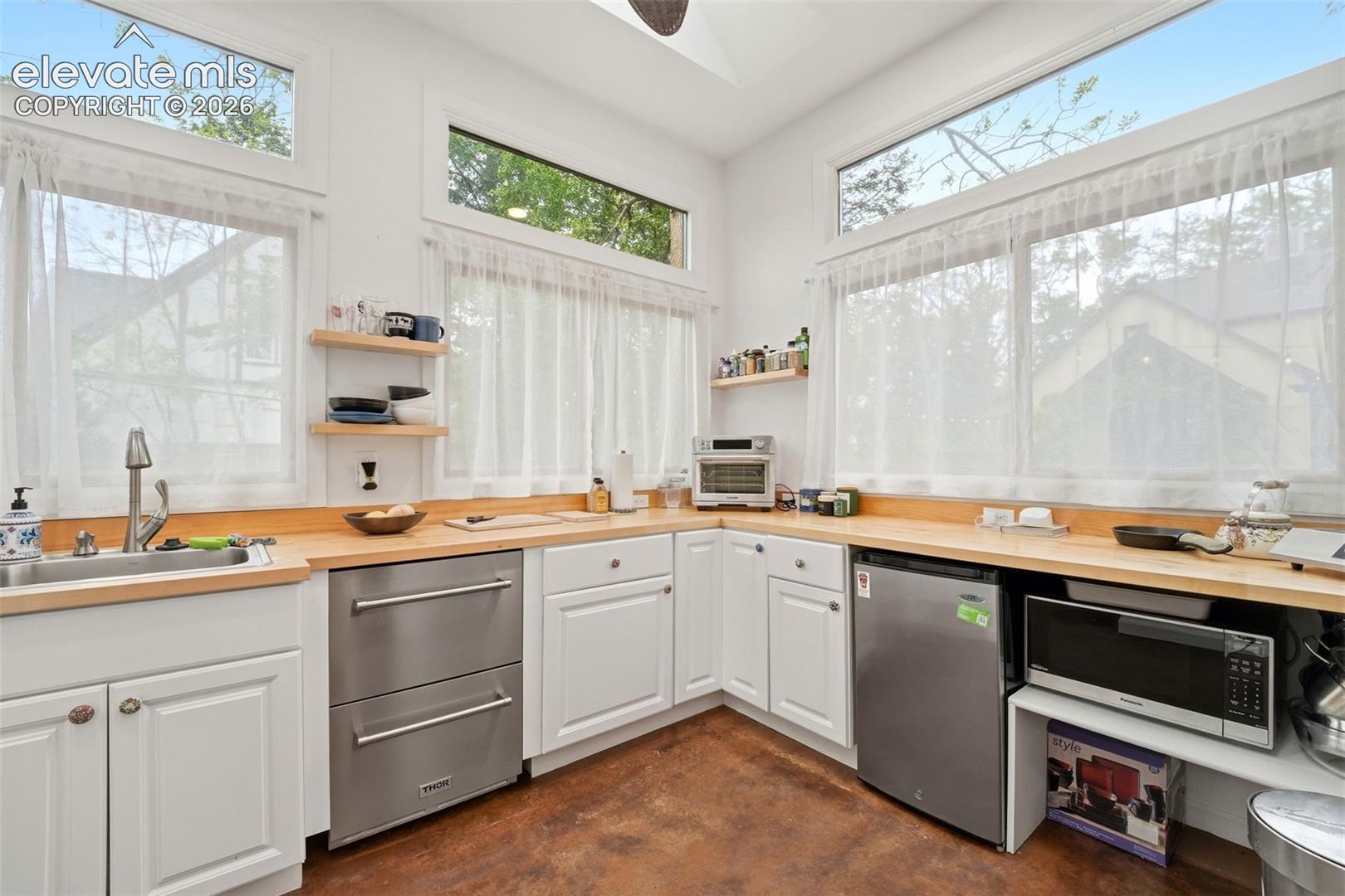 1321 Cascade Avenue