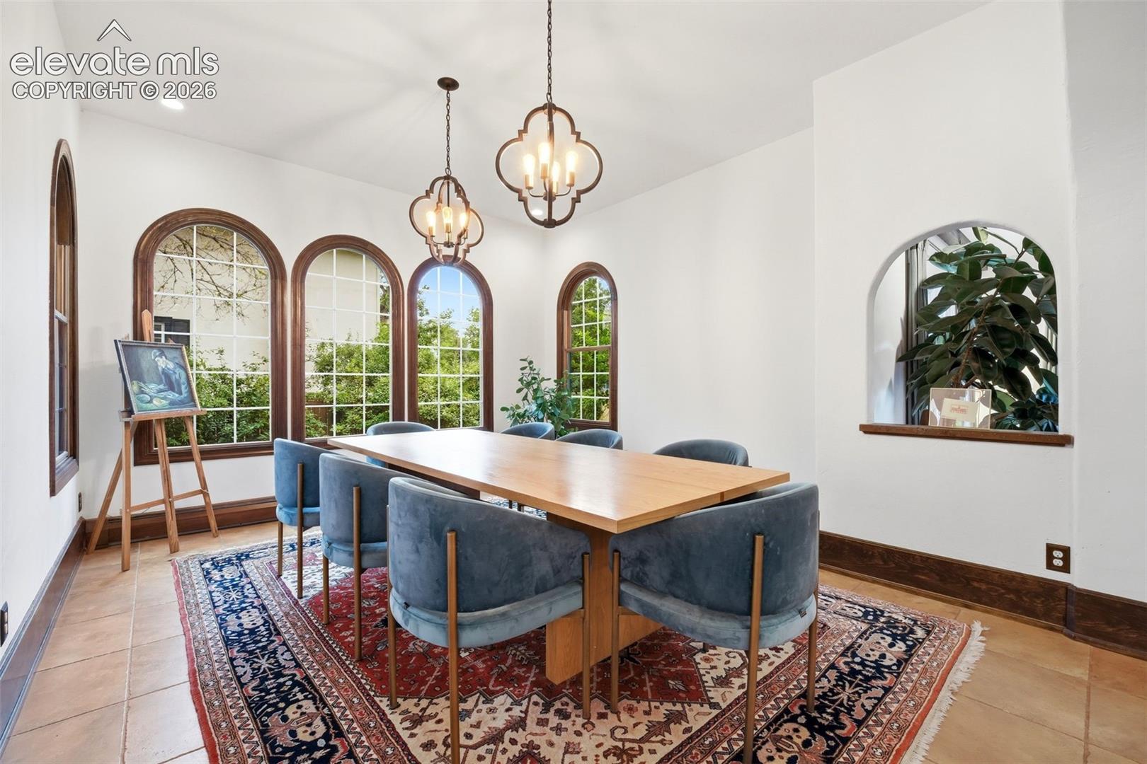 1321 Cascade Avenue