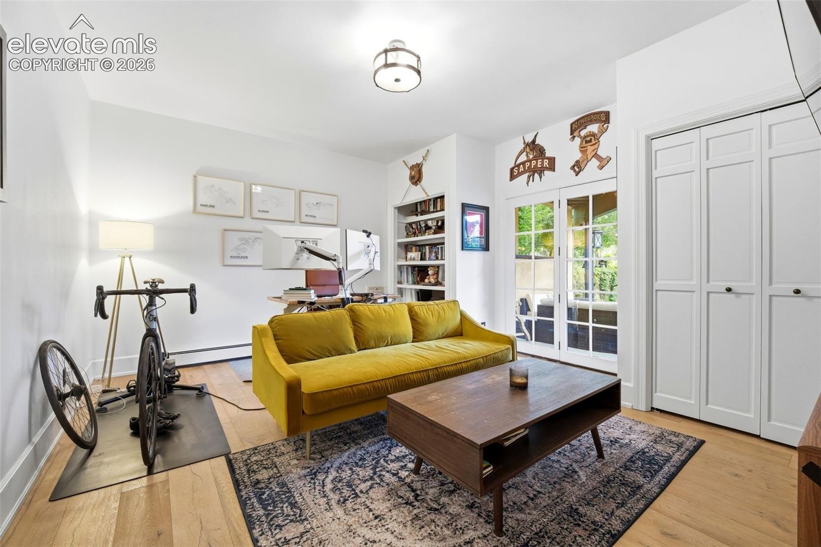 1321 Cascade Avenue