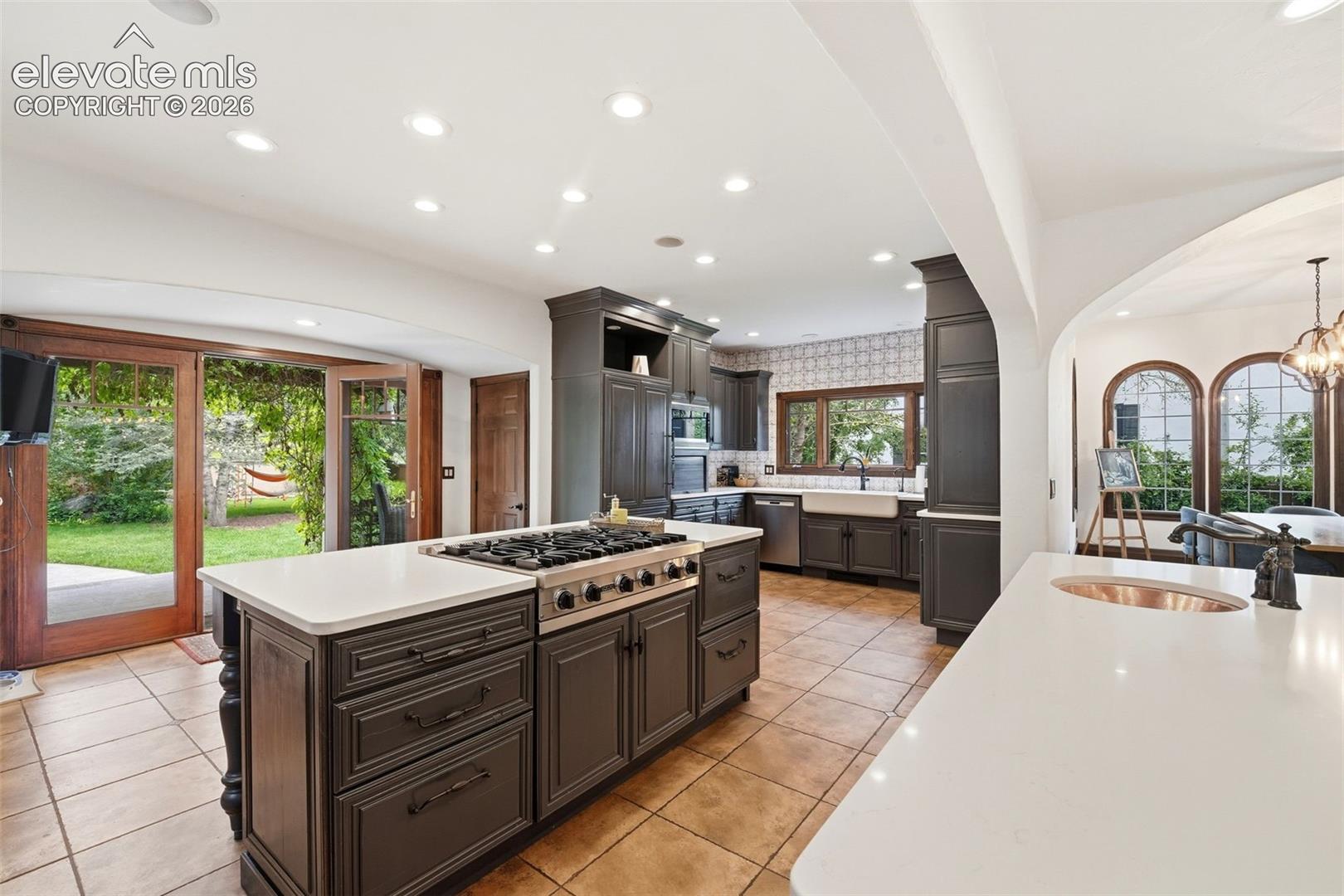 1321 Cascade Avenue
