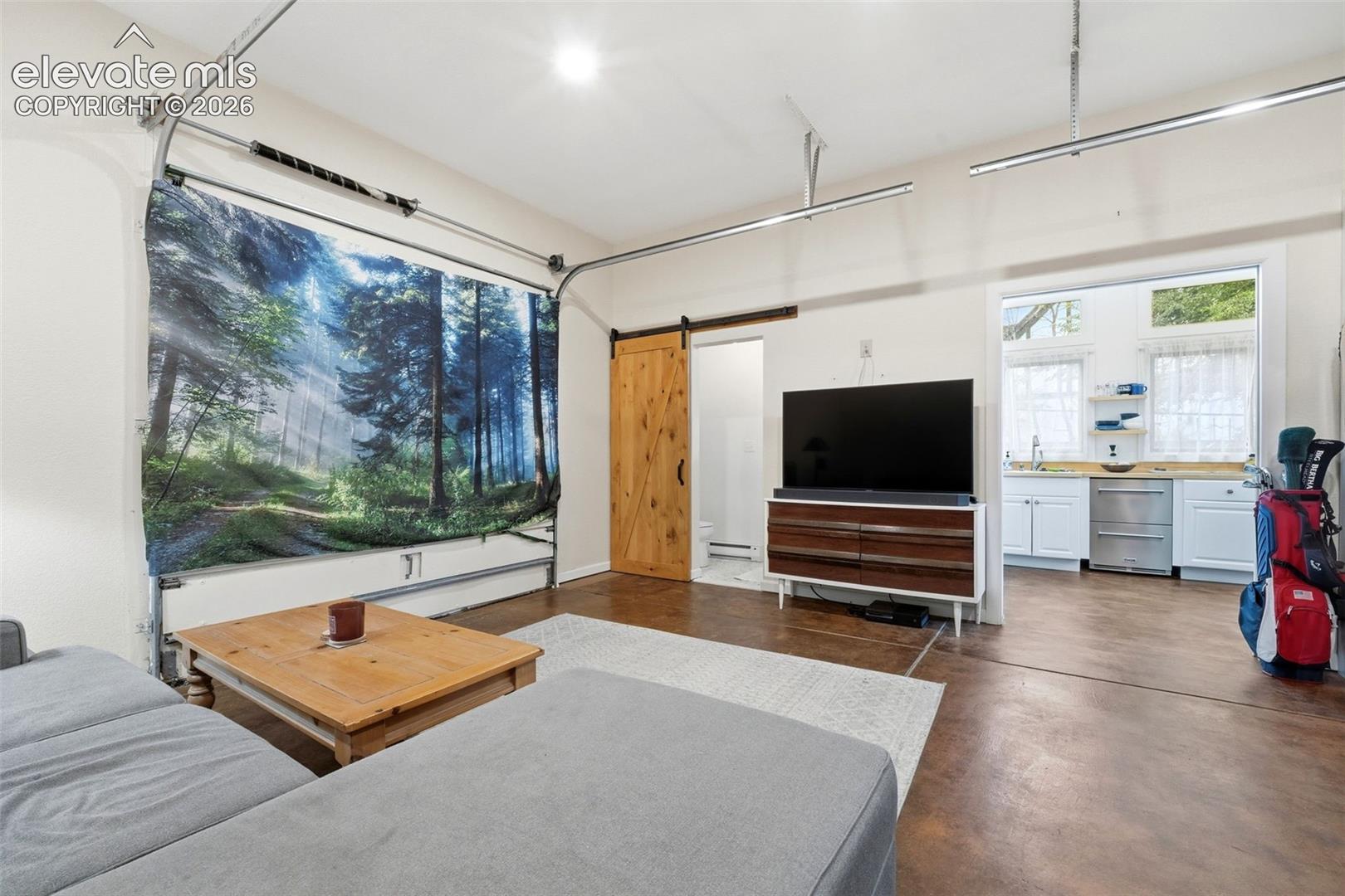 1321 Cascade Avenue