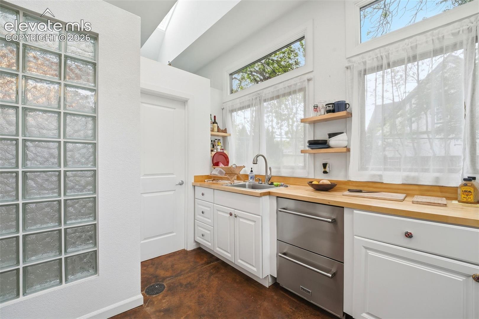 1321 Cascade Avenue