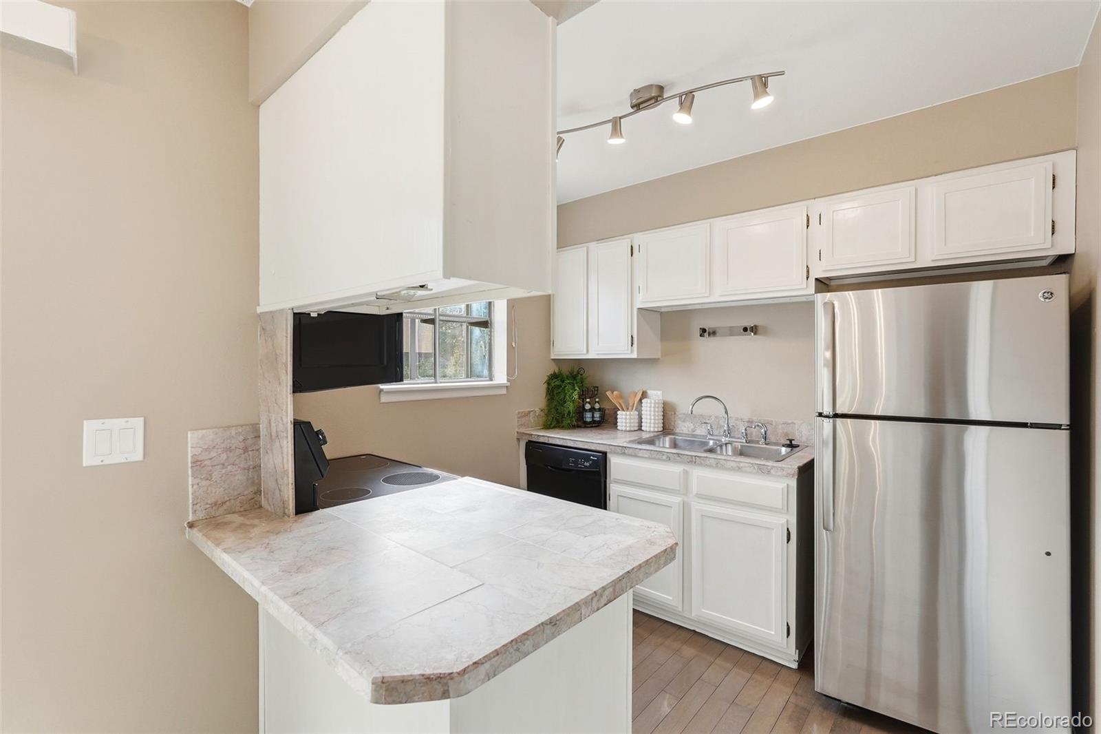 2111 Mount Washington Avenue