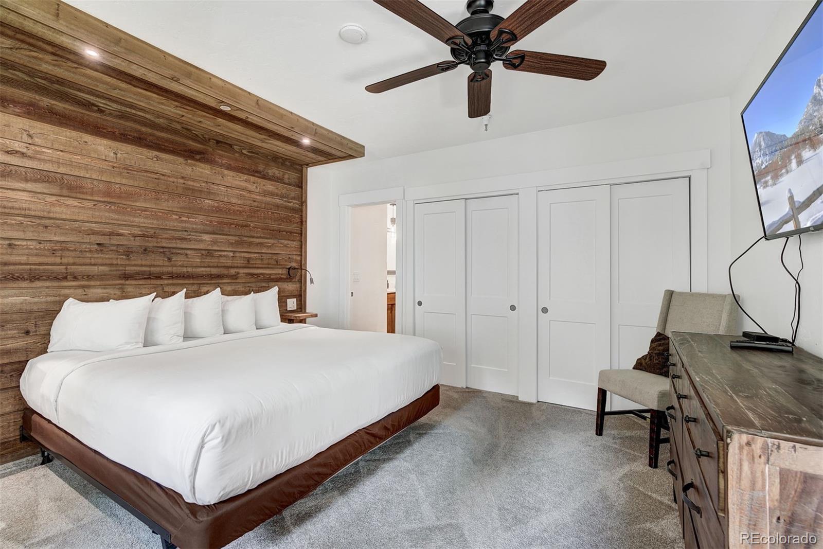 405 Village Road Unit: 103