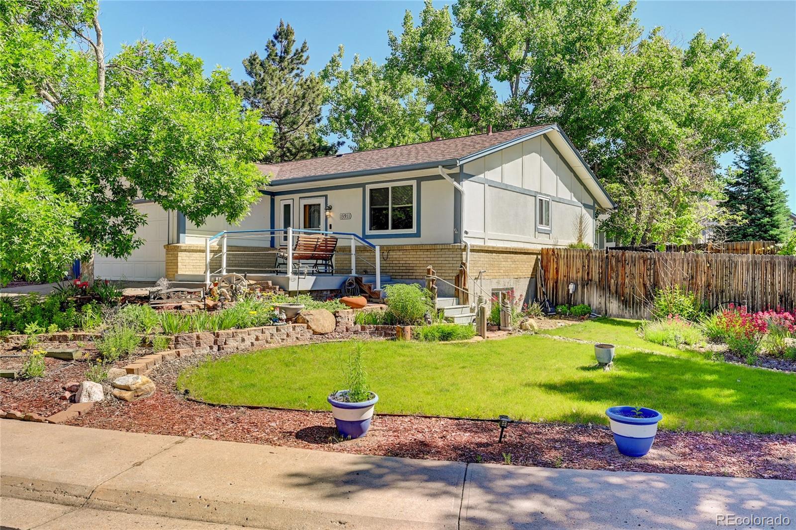 13911 W Warren Drive