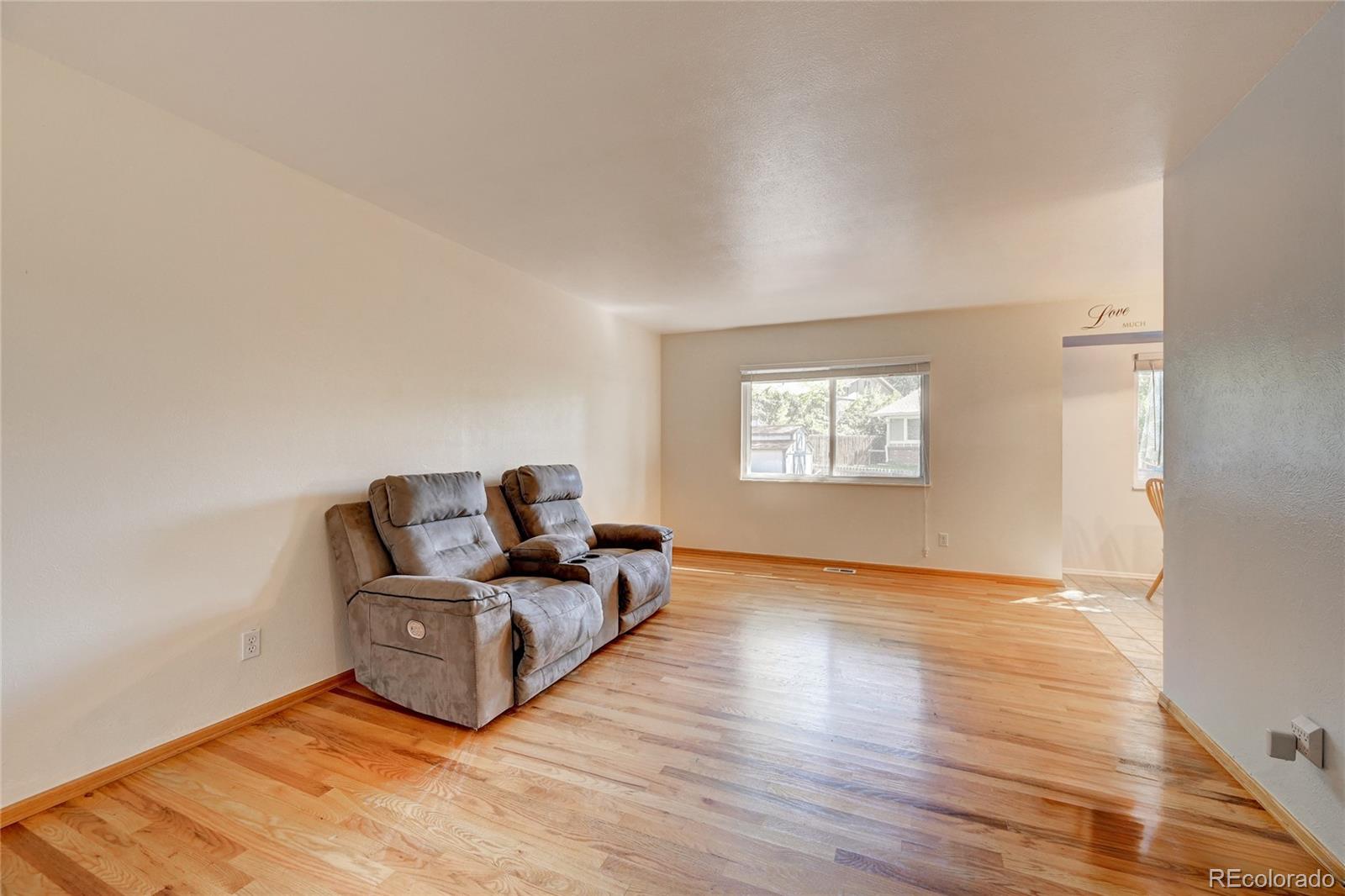 13911 W Warren Drive
