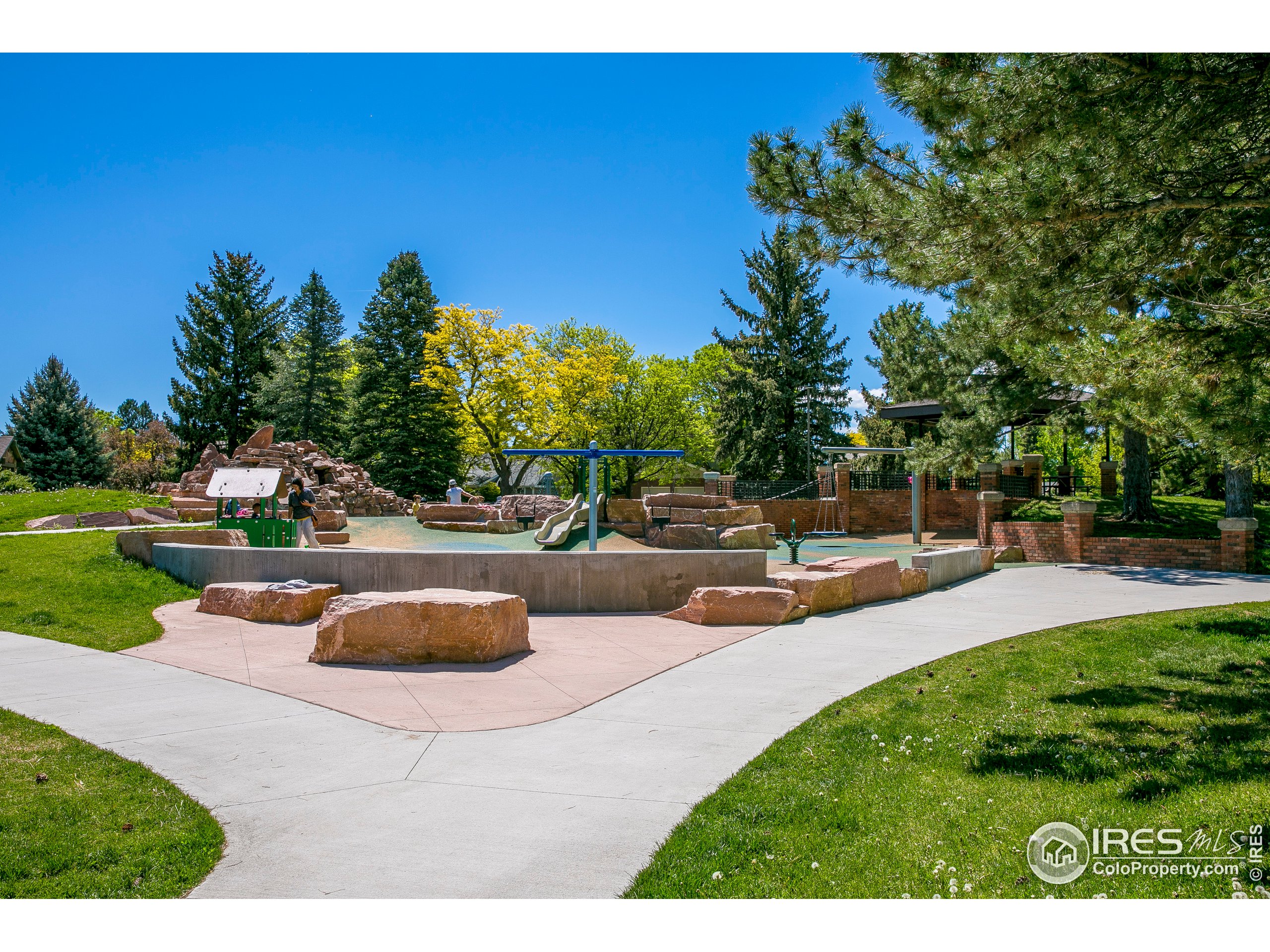 5235 Centennial Trl