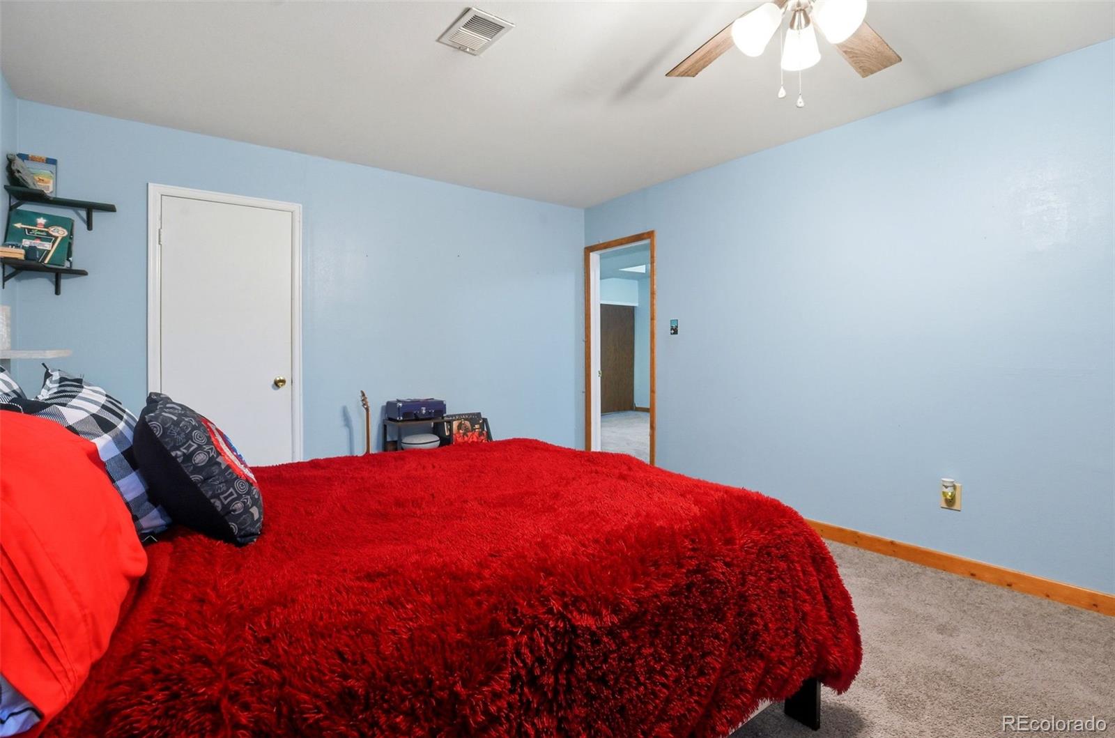 3807 S Olathe Circle