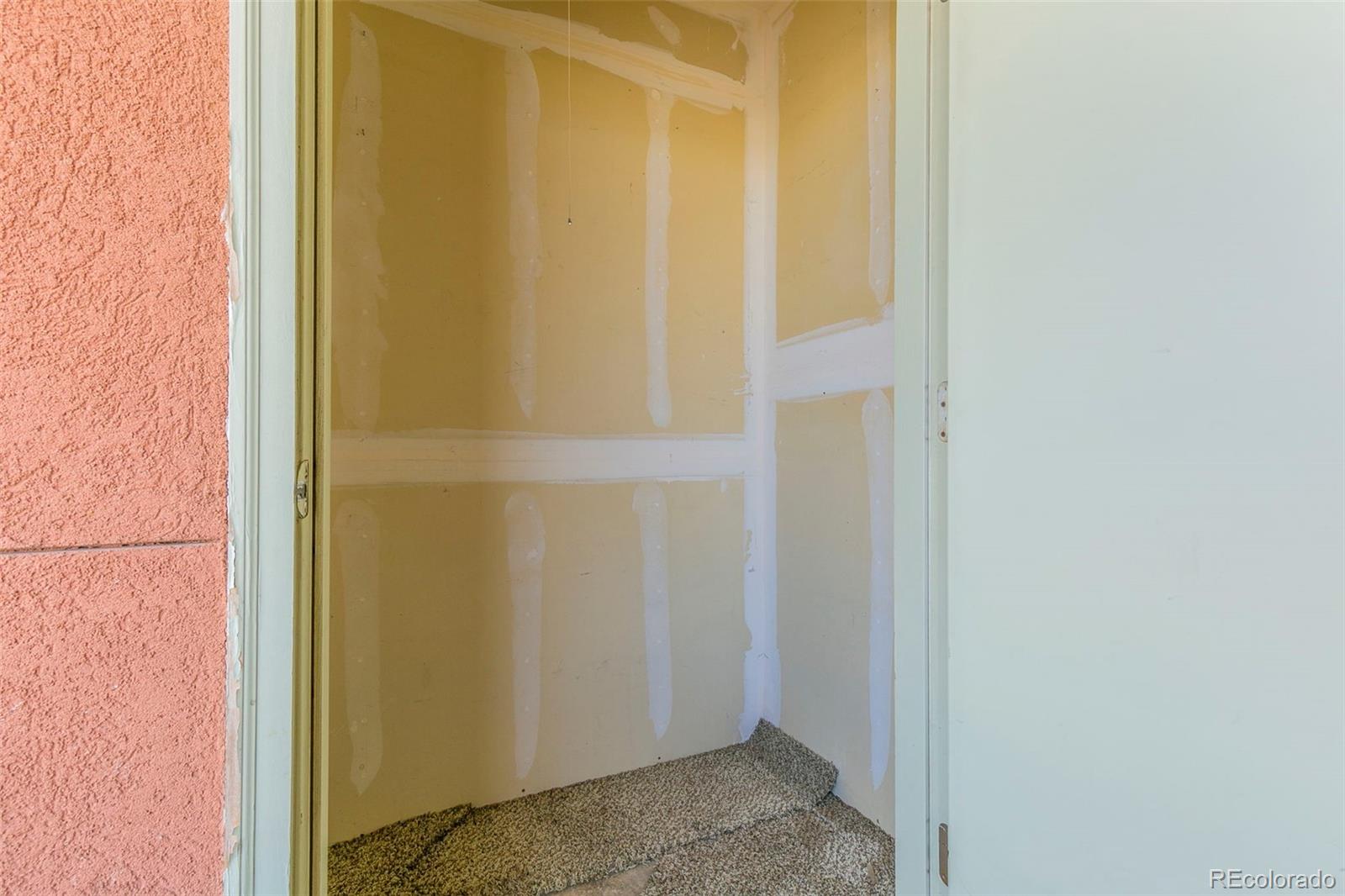 4100 Albion Street Unit: 421