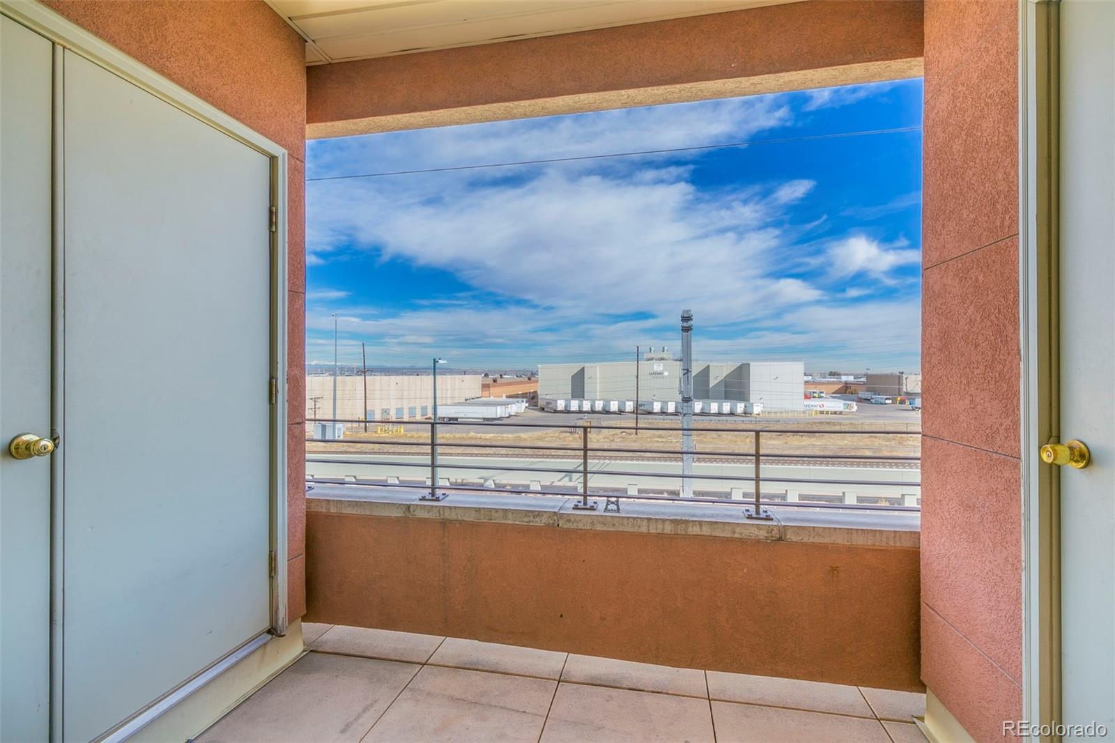4100 Albion Street Unit: 421