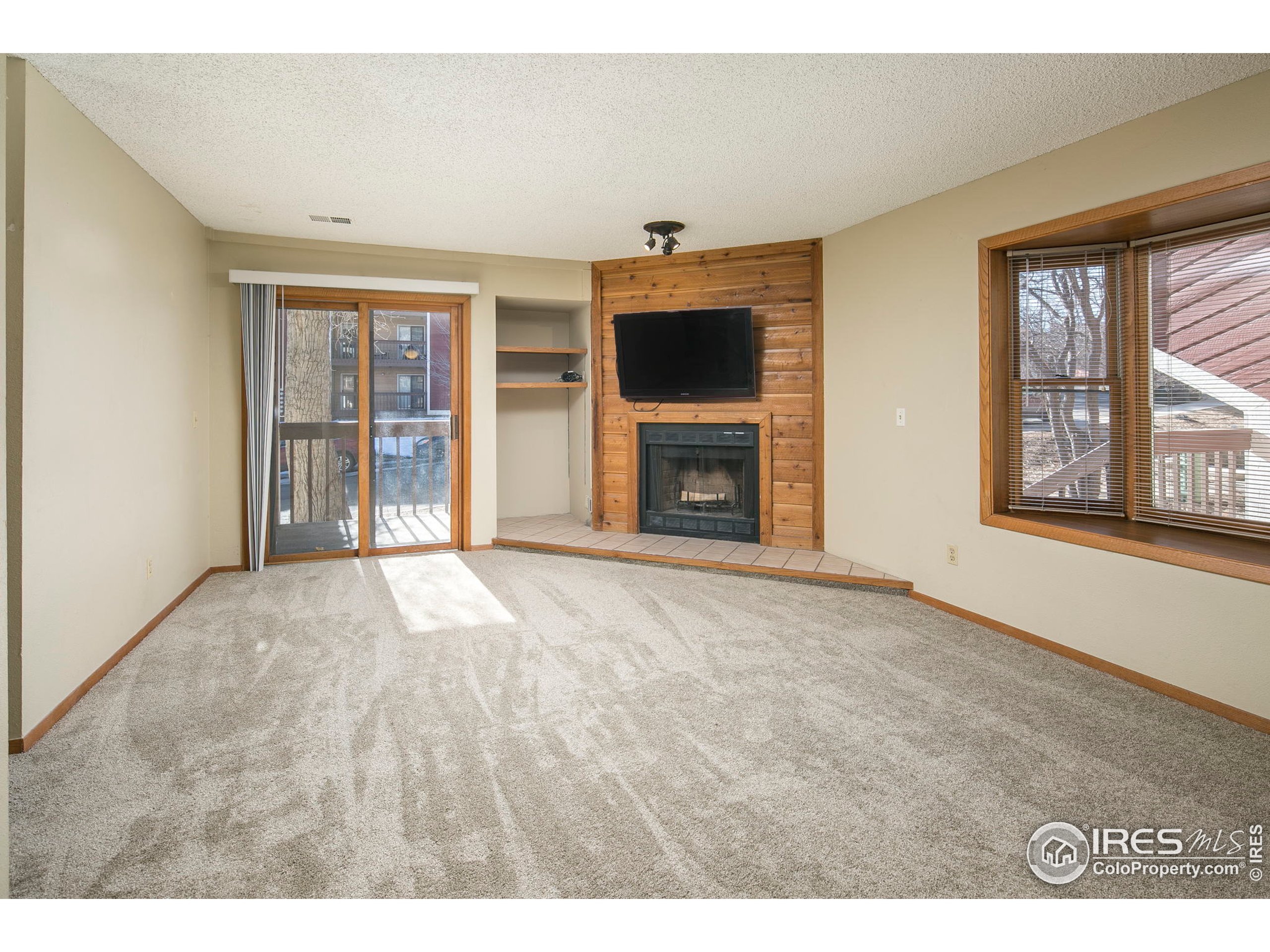 2807 Sundown Ln Unit: 105