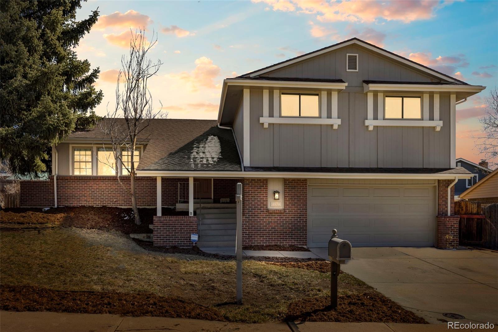 4858 Fairlawn Circle