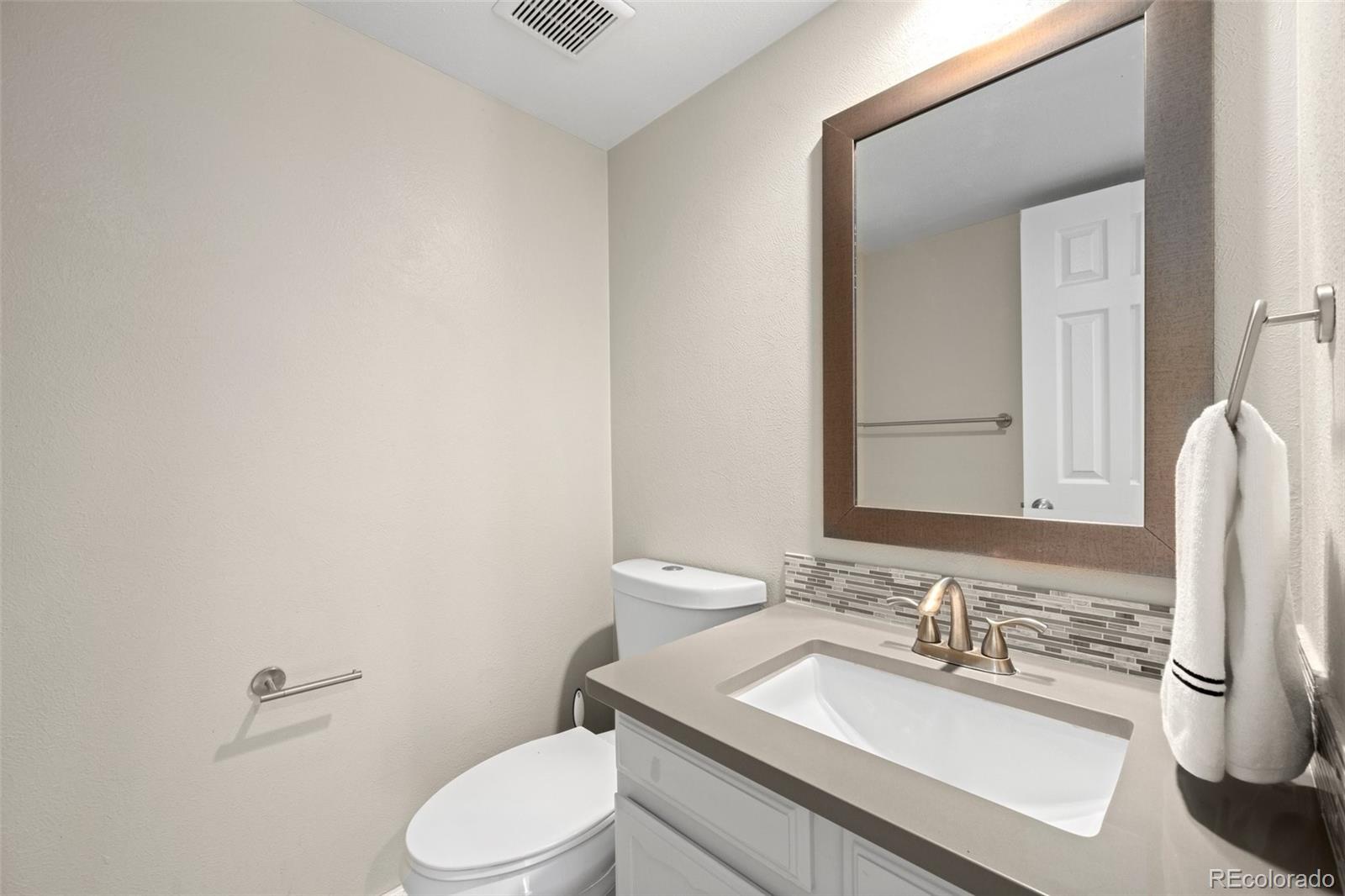 4858 Fairlawn Circle
