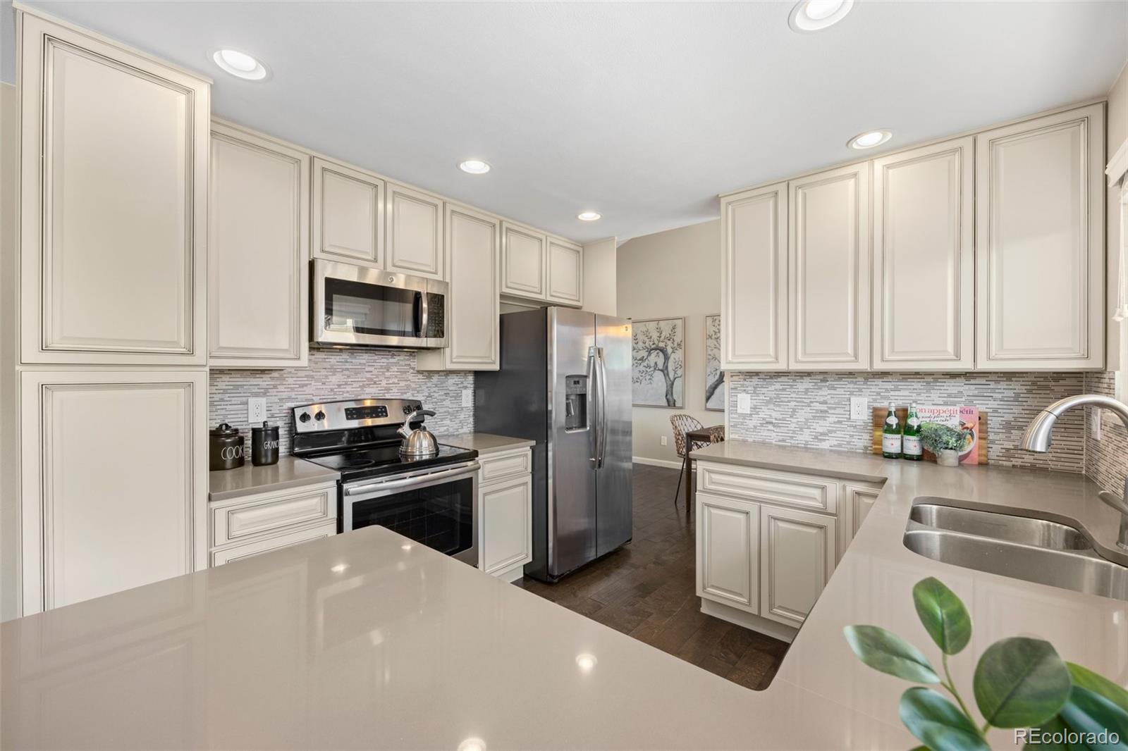4858 Fairlawn Circle