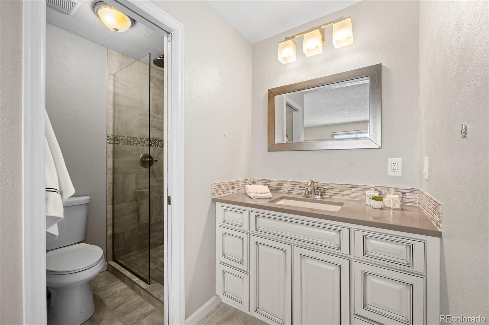 4858 Fairlawn Circle