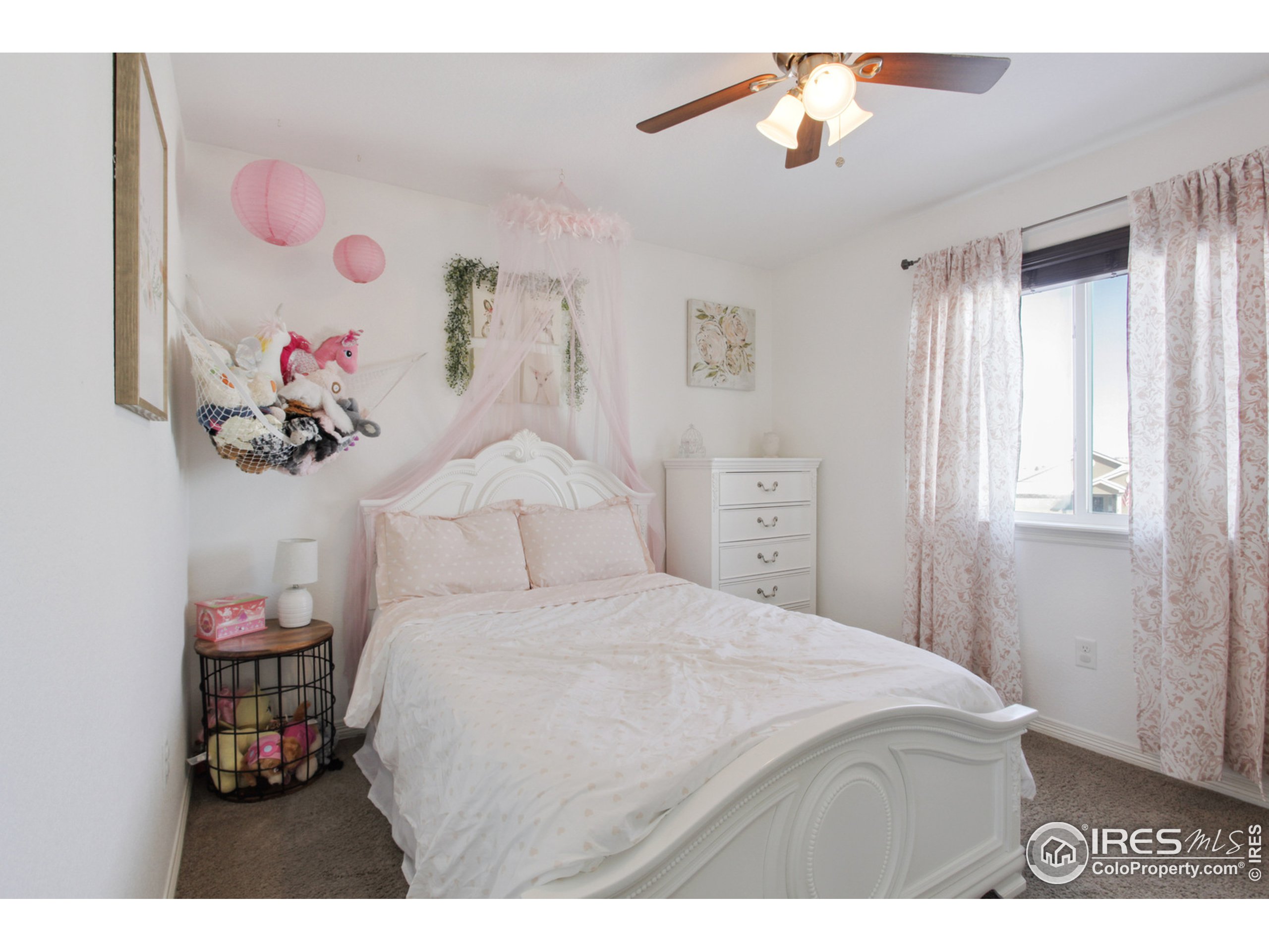 9060 Sandpiper Dr