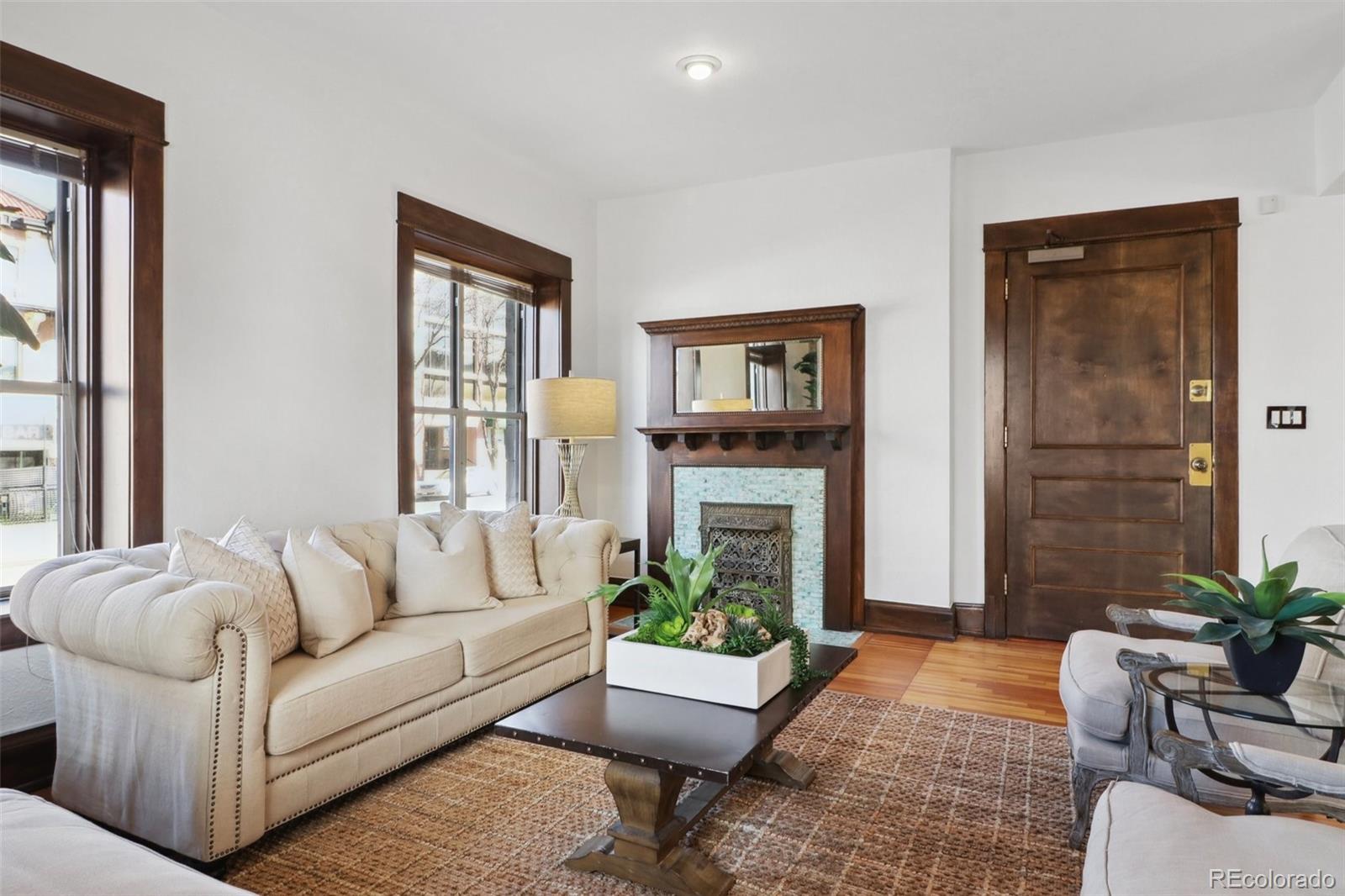 1210 E Colfax Avenue Unit: 203