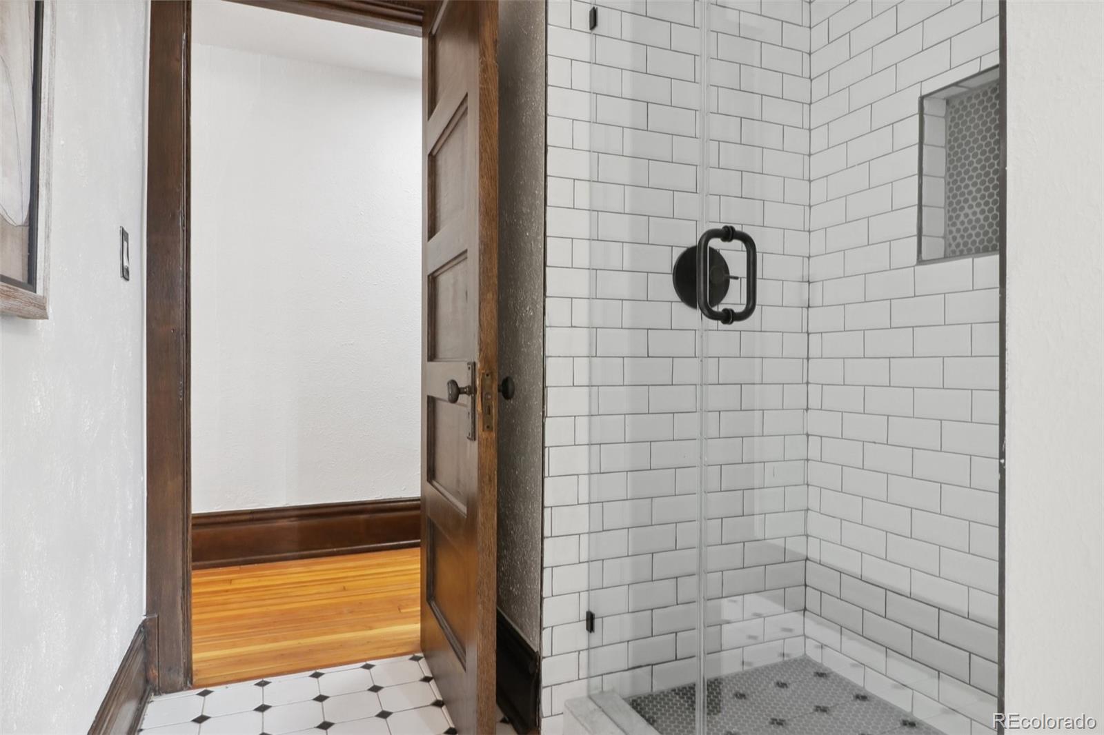 1210 E Colfax Avenue Unit: 203