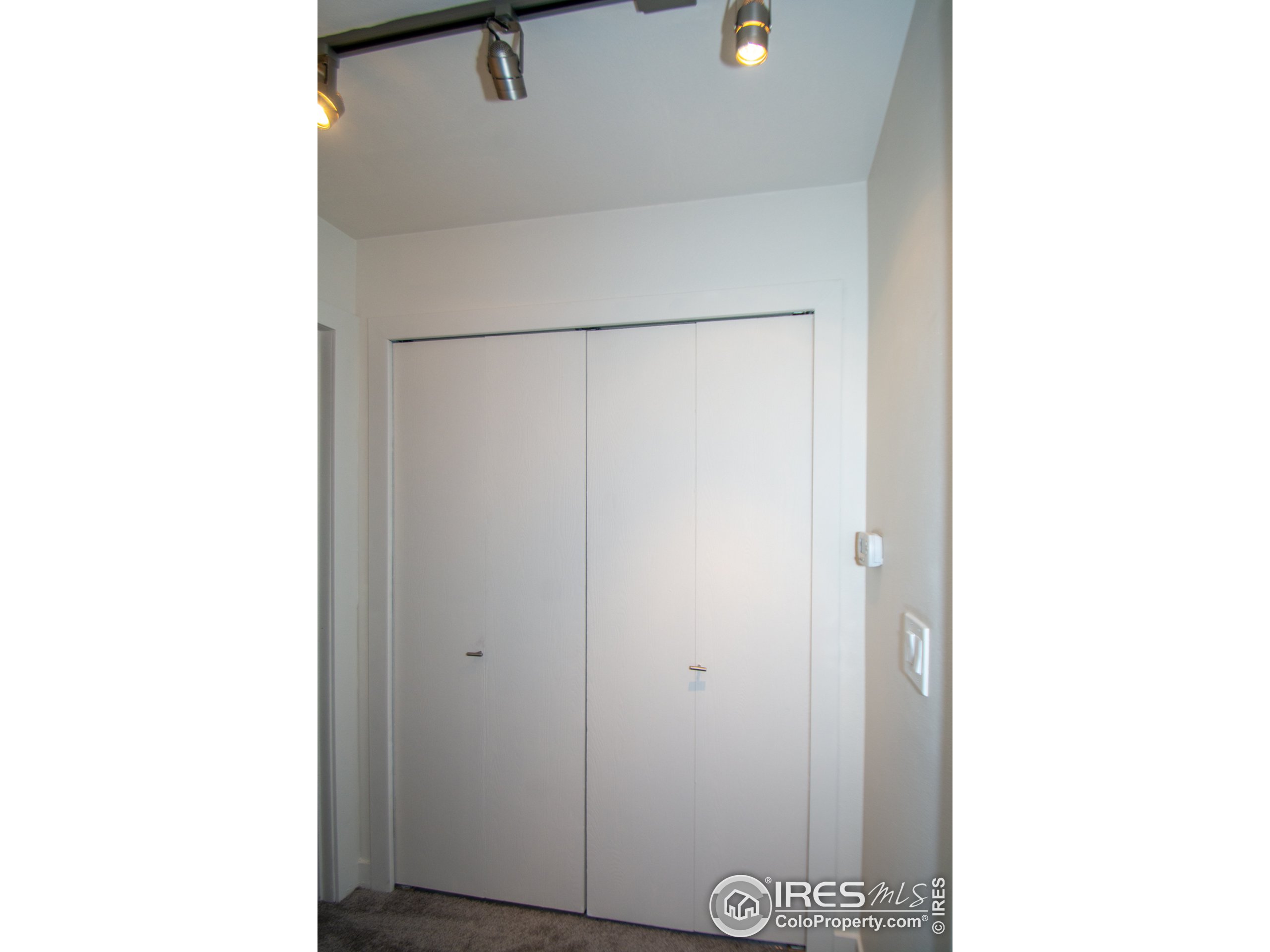 4652 White Rock Cir Unit: 5