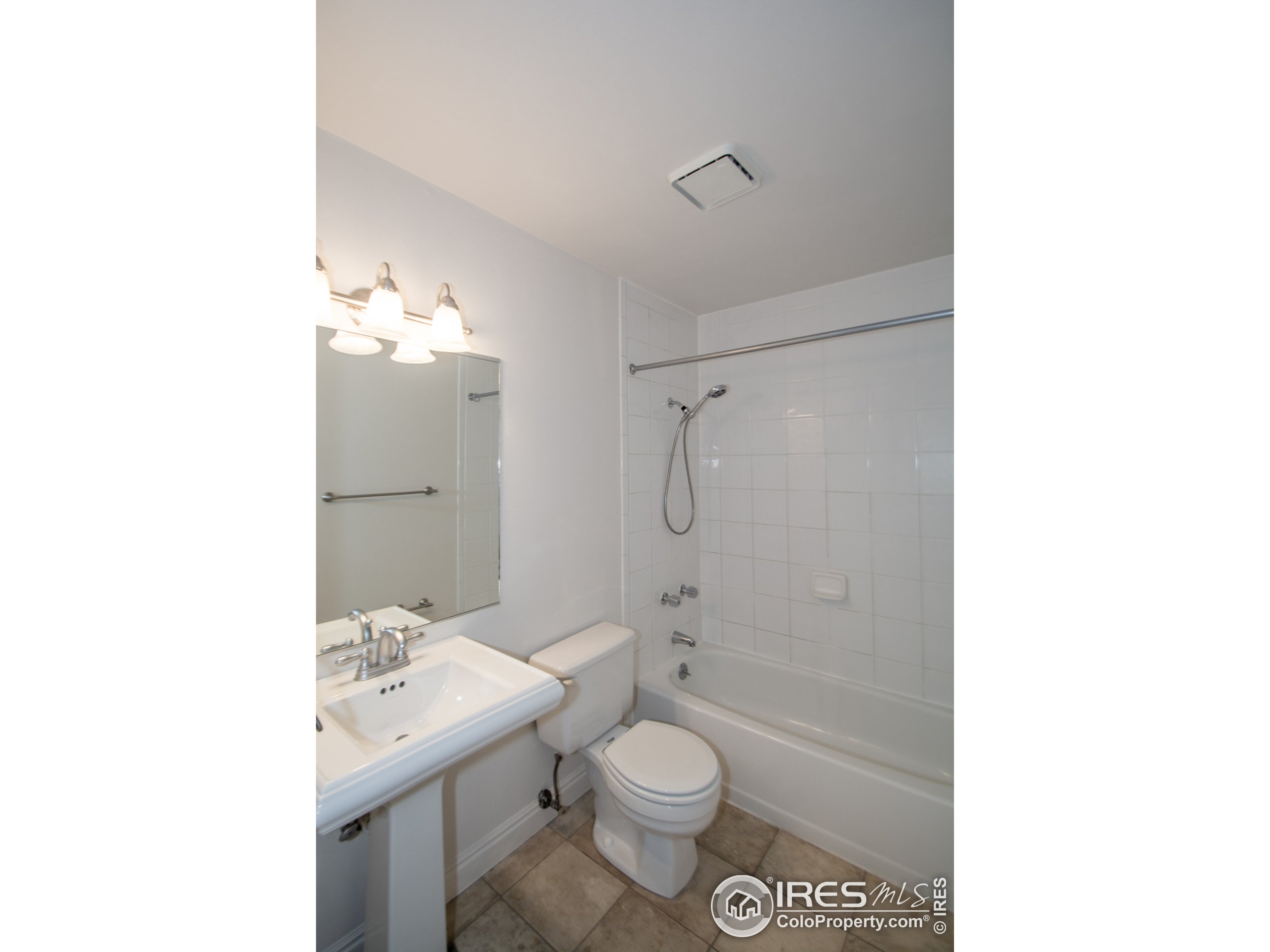 4652 White Rock Cir Unit: 5