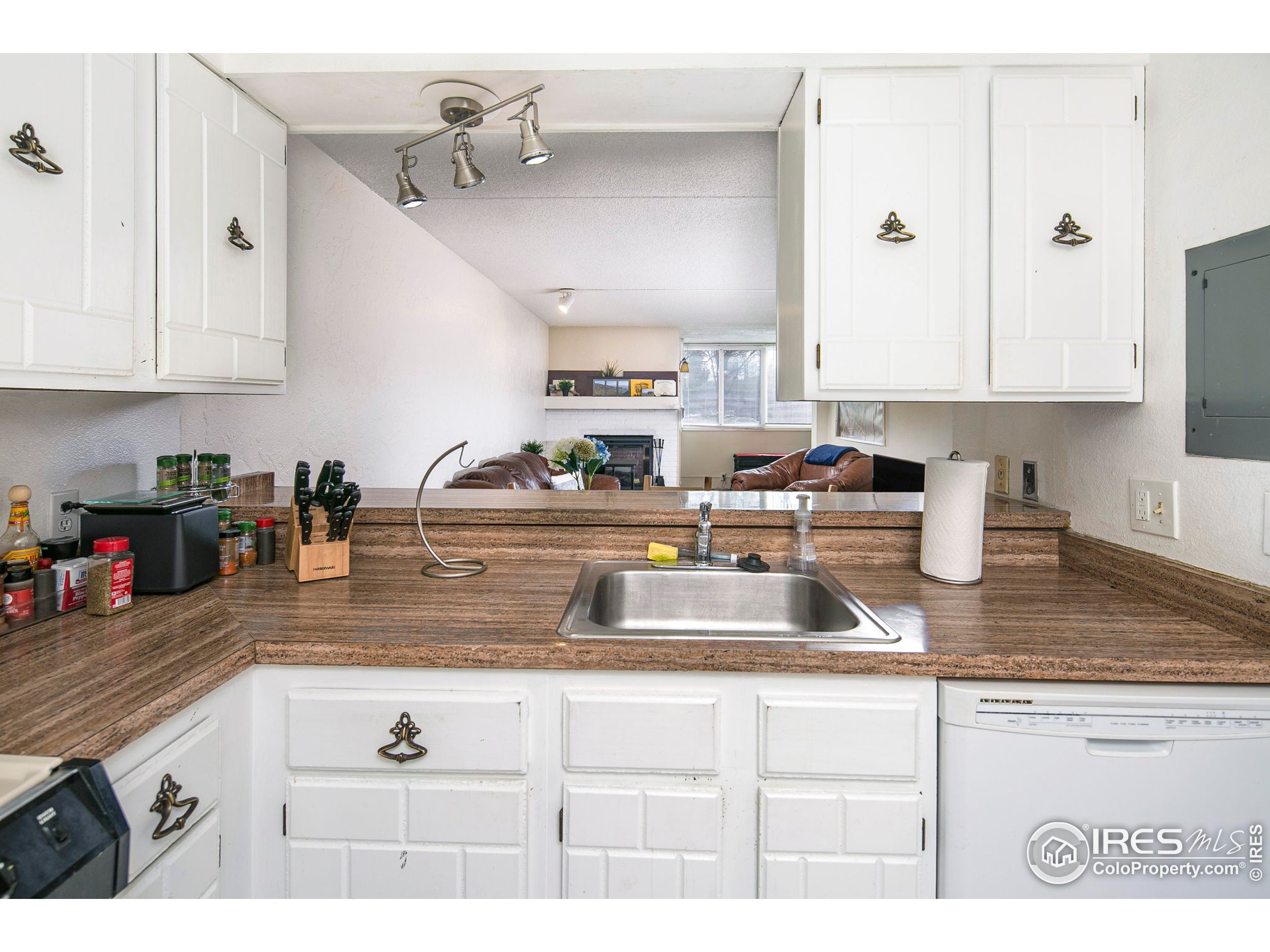805 29th St Unit: 208