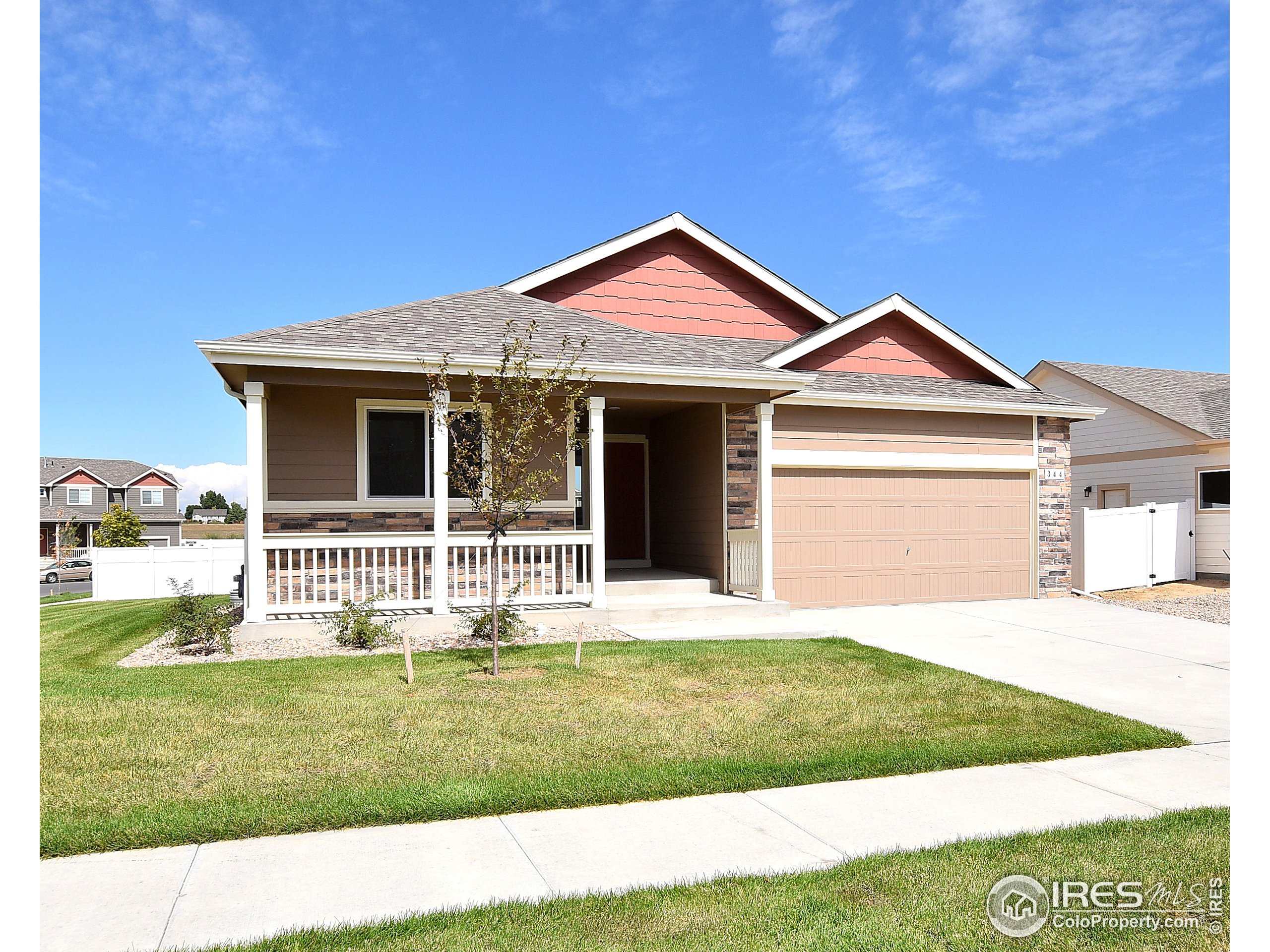 912 Ashbrook Dr