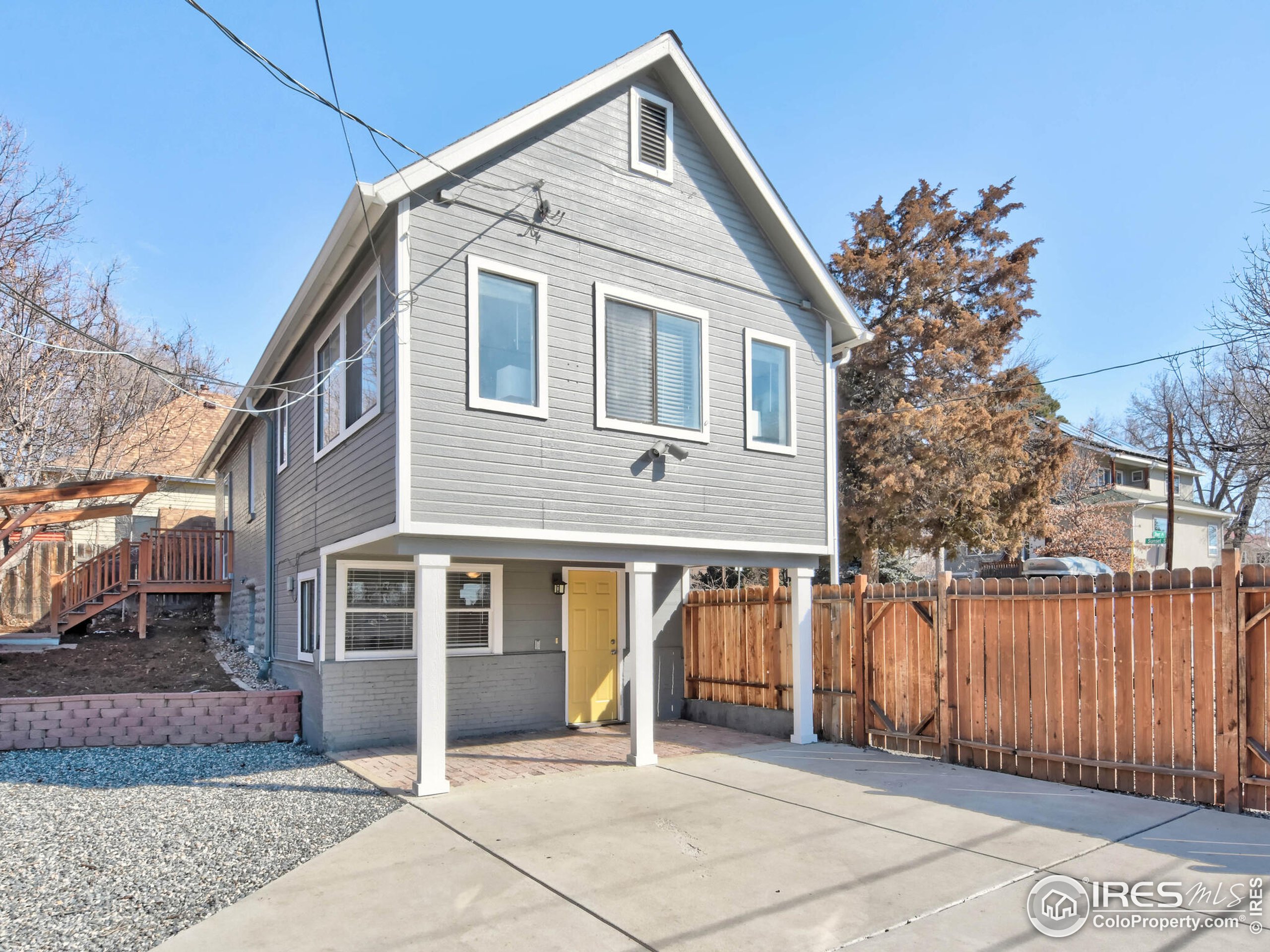 235 Sunset St